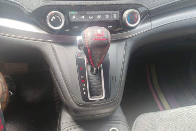 Used Honda CR-V 2016 2.0L Two-Wheel Drive Classic Edition Gear Lever