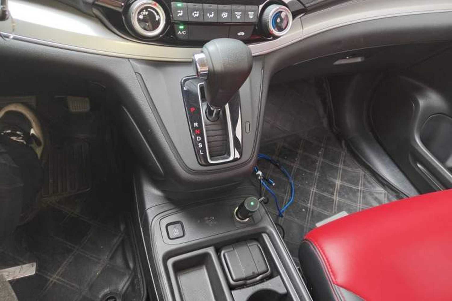 Used Honda CR-V 2016 2.0L Two-Wheel Drive Classic Edition Gear Lever