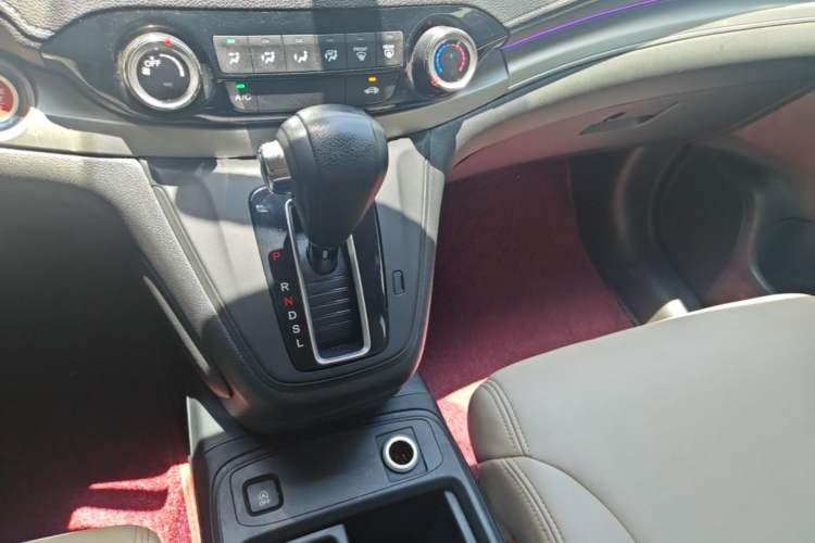 Used Honda CR-V 2016 2.0L Two-Wheel Drive Classic Edition Gear Lever