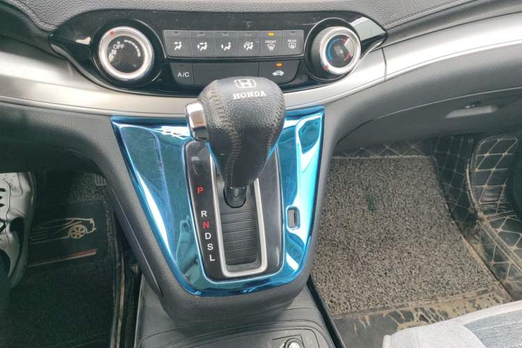 Used Honda CR-V 2016 2.0L Two-Wheel Drive Classic Edition Gear Lever