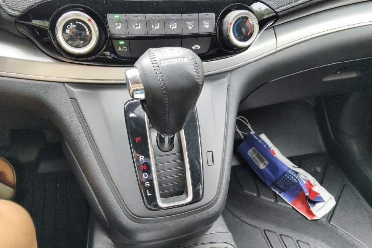 Used Honda CR-V 2016 2.0L two-wheel drive Urban Edition Gear Lever