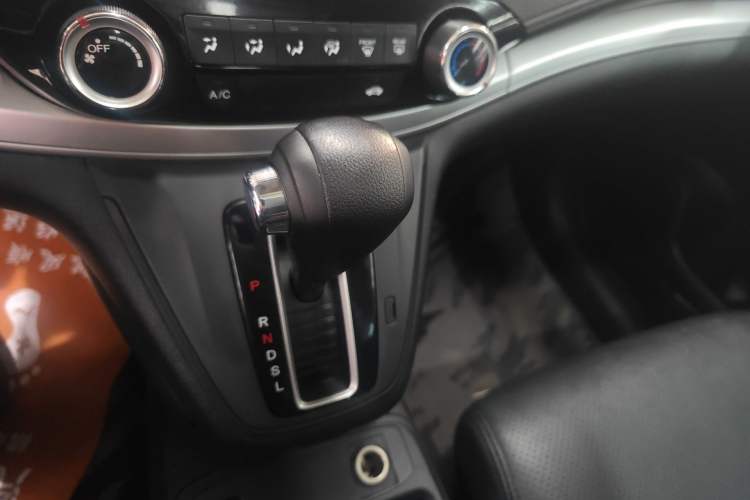 Used Honda CR-V 2016 2.0L two-wheel drive Urban Edition Gear Lever