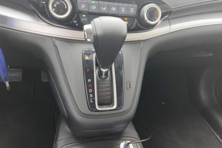 Used Honda CR-V 2016 2.0L two-wheel drive Urban Edition Gear Lever