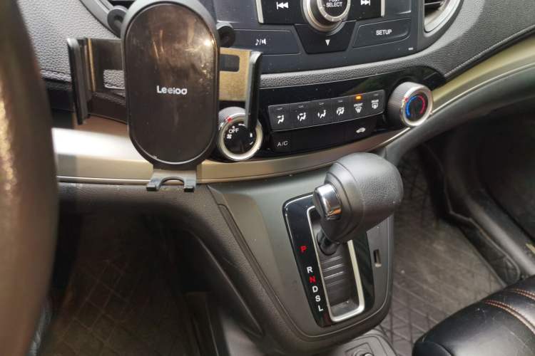 Used Honda CR-V 2016 2.0L Two-Wheel Drive Classic Edition Gear Lever