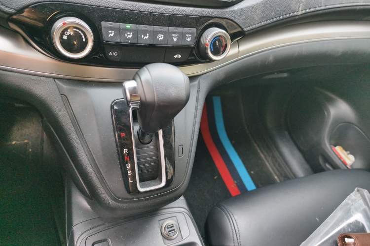 Used Honda CR-V 2016 2.0L Two-Wheel Drive Classic Edition Gear Lever