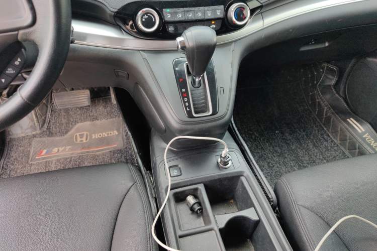 Used Honda CR-V 2016 2.0L Two-Wheel Drive Classic Edition Gear Lever