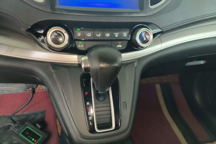Used Honda CR-V 2016 2.0L two-wheel drive Urban Edition Gear Lever