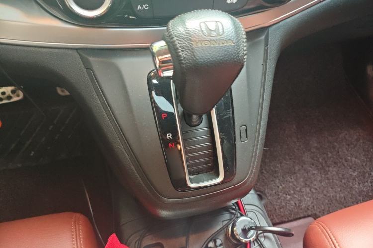 Used Honda CR-V 2016 2.0L two-wheel drive Urban Edition Gear Lever