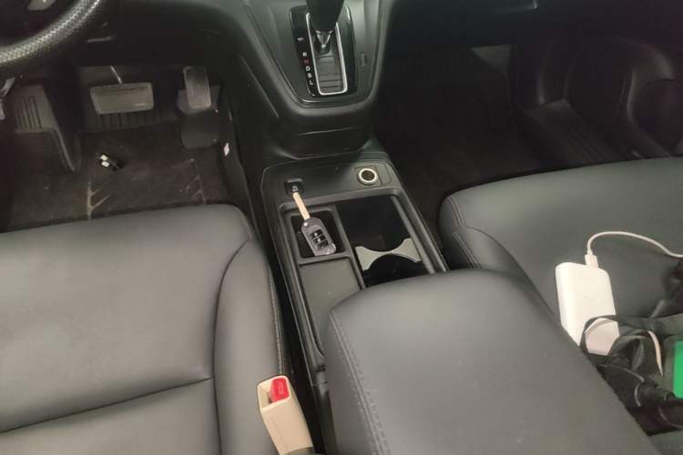 Used Honda CR-V 2016 2.0L Two-Wheel Drive Classic Edition Gear Lever