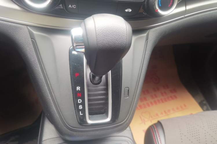 Used Honda CR-V 2016 2.0L two-wheel drive Urban Edition Gear Lever