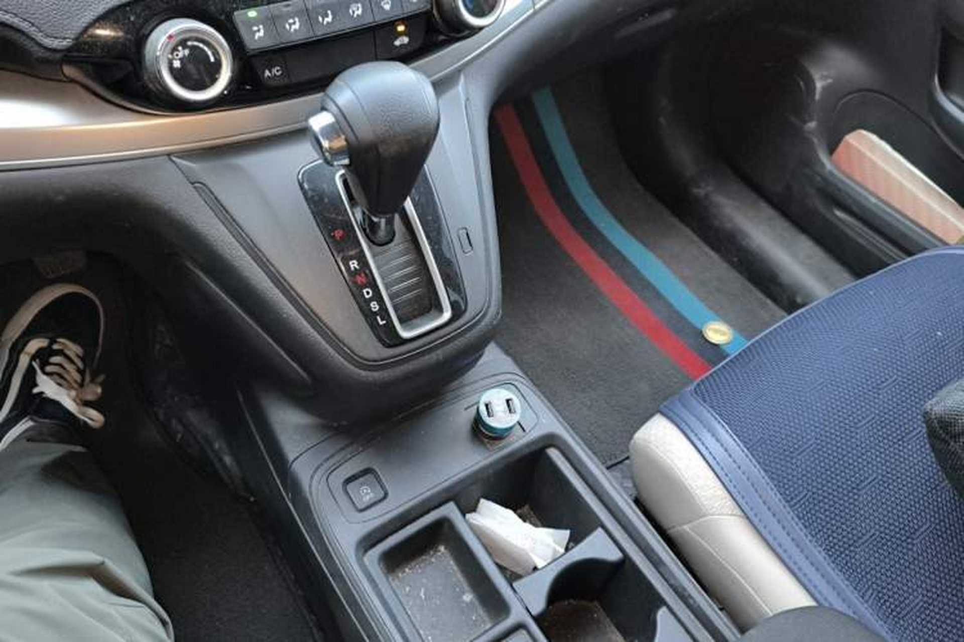 Used Honda CR-V 2016 2.0L Two-Wheel Drive Classic Edition Gear Lever
