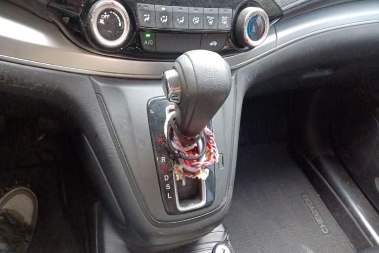 Used Honda CR-V 2016 2.0L Two-Wheel Drive Classic Edition Gear Lever