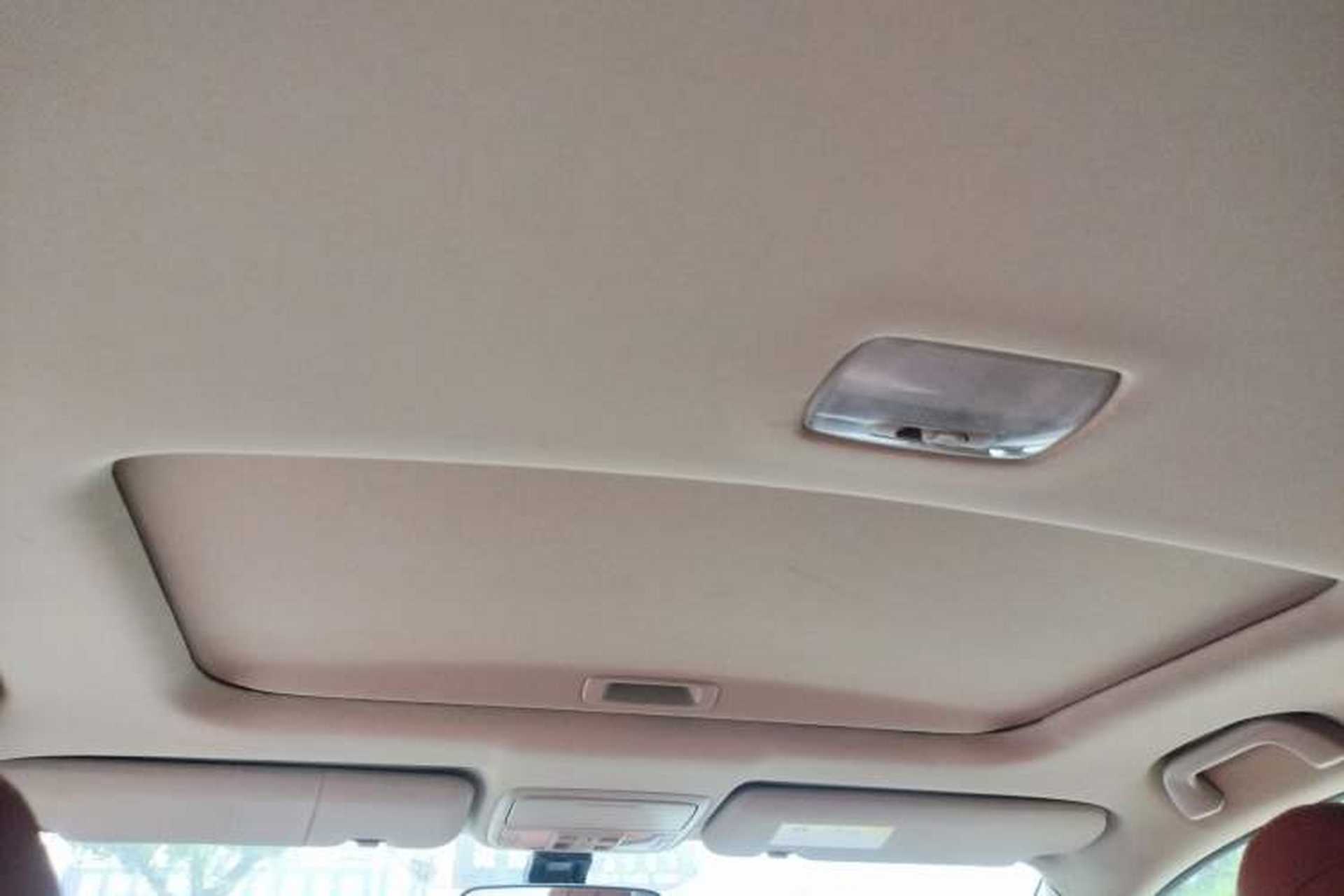 Used Honda CR-V 2016 2.0L two-wheel drive Urban Edition Headliner
