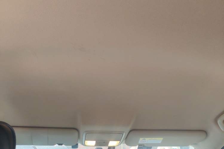 Used Honda CR-V 2016 2.0L Two-Wheel Drive Classic Edition Headliner