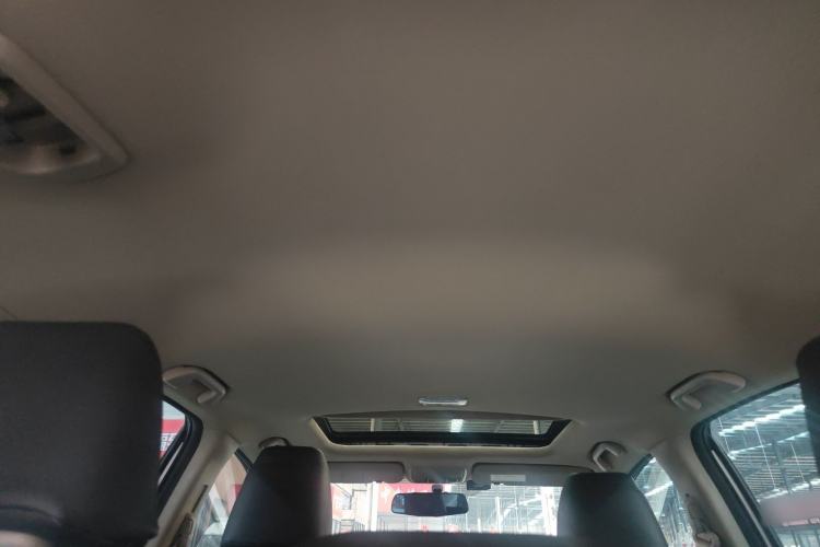 Used Honda CR-V 2016 2.0L two-wheel drive Urban Edition Headliner