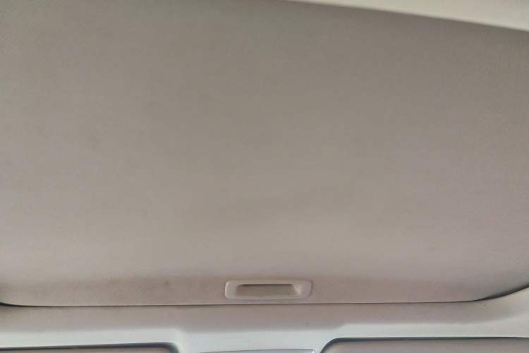 Used Honda CR-V 2016 2.0L two-wheel drive Urban Edition Headliner