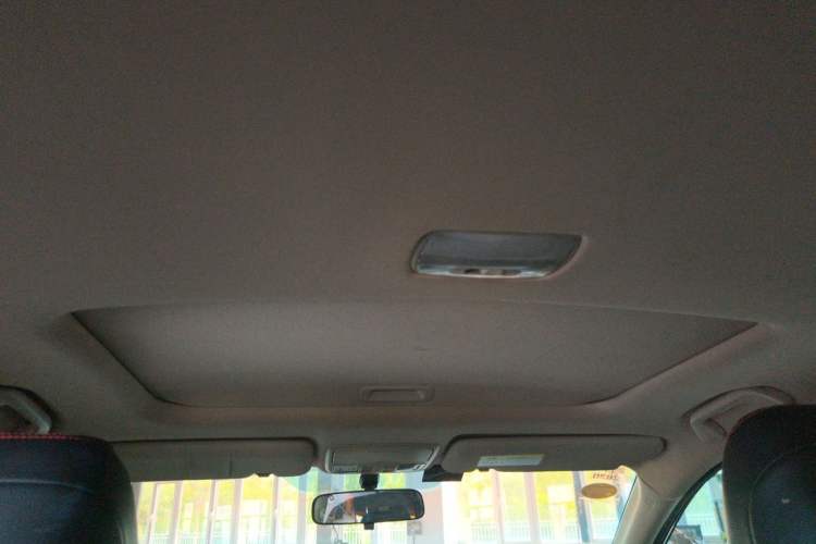 Used Honda CR-V 2016 2.0L two-wheel drive Urban Edition Headliner