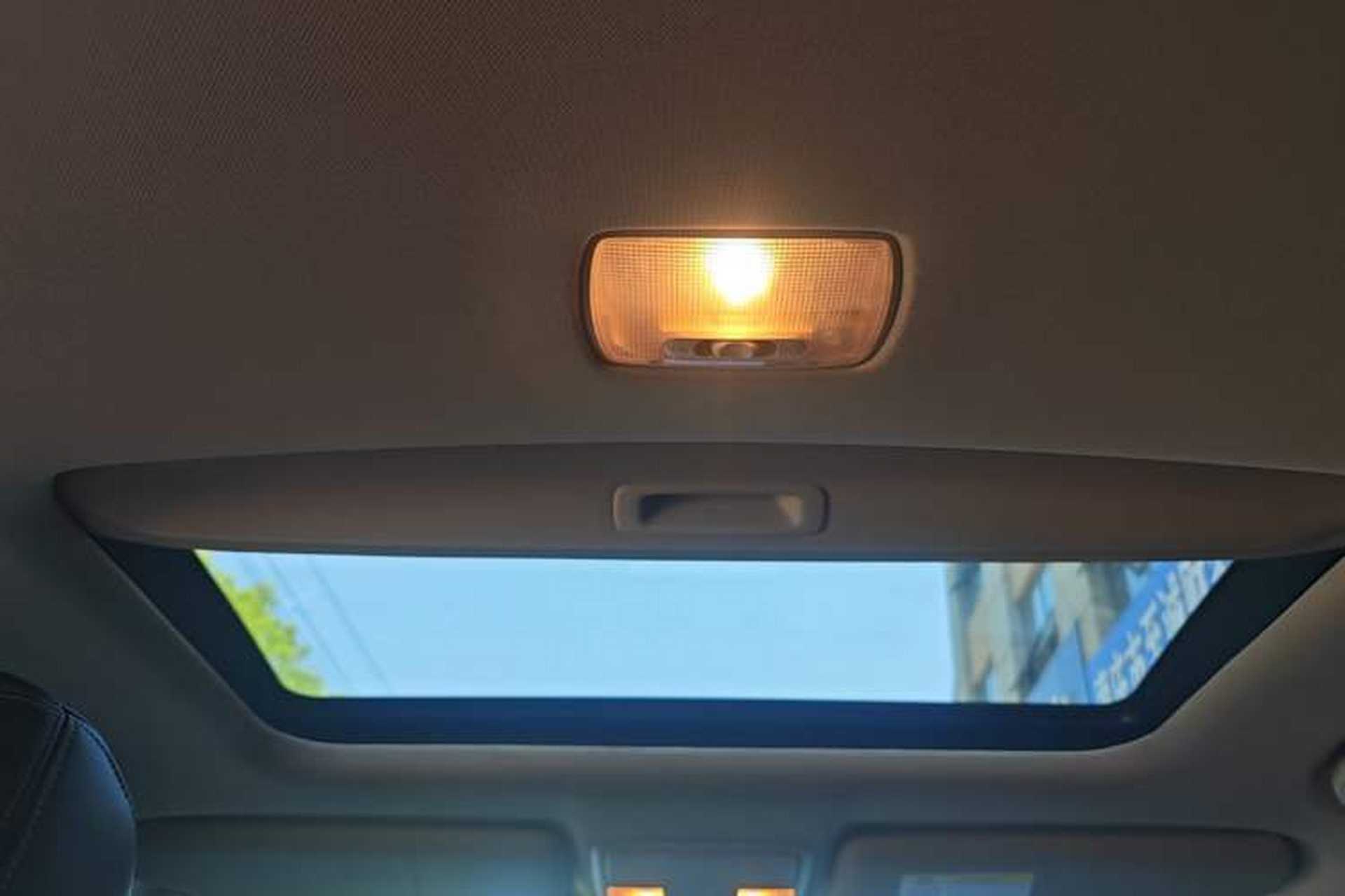 Used Honda CR-V 2016 2.0L two-wheel drive Urban Edition Headliner