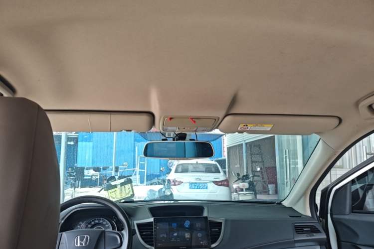 Used Honda CR-V 2016 2.0L Two-Wheel Drive Classic Edition Headliner