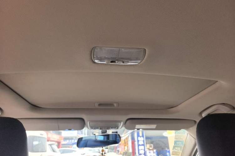 Used Honda CR-V 2016 2.0L two-wheel drive Urban Edition Headliner