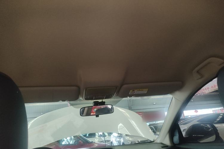 Used Honda CR-V 2016 2.0L Two-Wheel Drive Classic Edition Headliner