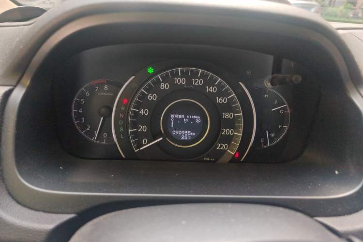 Used Honda CR-V 2016 2.0L two-wheel drive Urban Edition Instrument Cluster