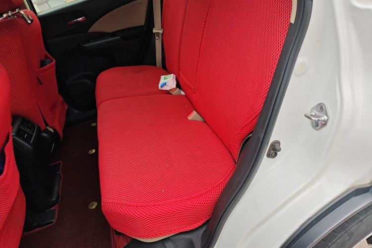 Used Honda CR-V 2016 2.0L Two-Wheel Drive Classic Edition Interior 4