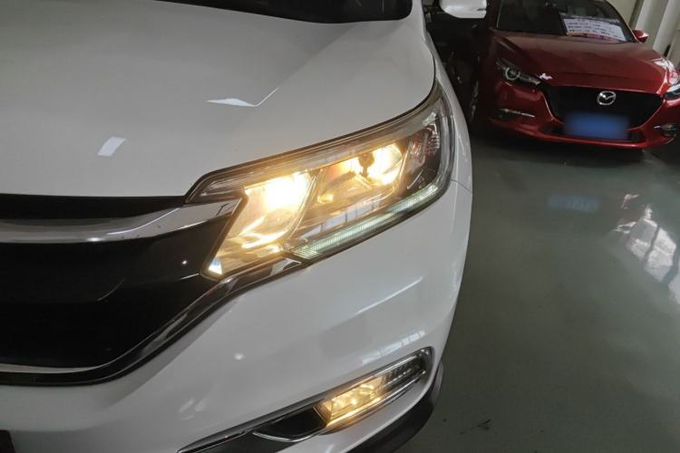 Used Honda CR-V 2016 2.0L Two-Wheel Drive Classic Edition Left Front Headlight