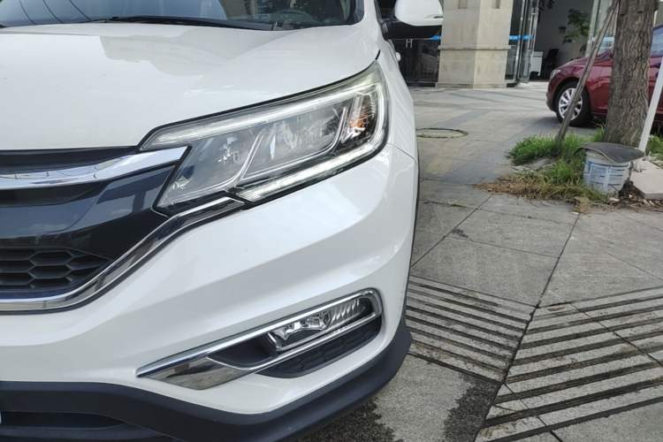 Used Honda CR-V 2016 2.0L two-wheel drive Urban Edition Left Front Headlight