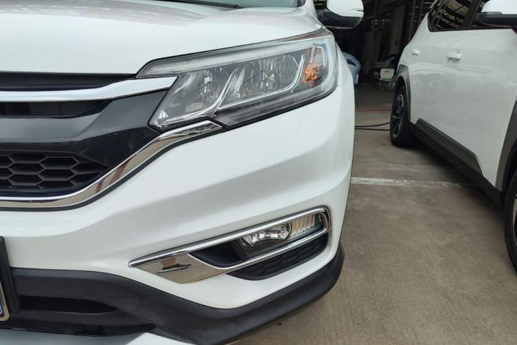 Used Honda CR-V 2016 2.0L Two-Wheel Drive Classic Edition Left Front Headlight