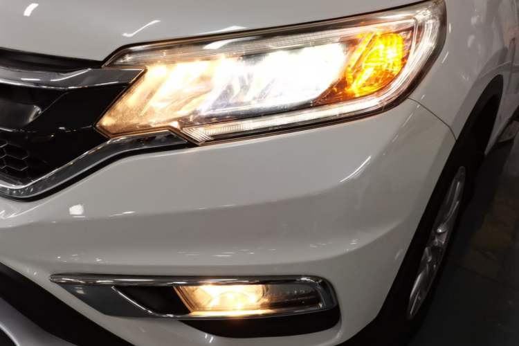 Used Honda CR-V 2016 2.0L two-wheel drive Urban Edition Left Front Headlight