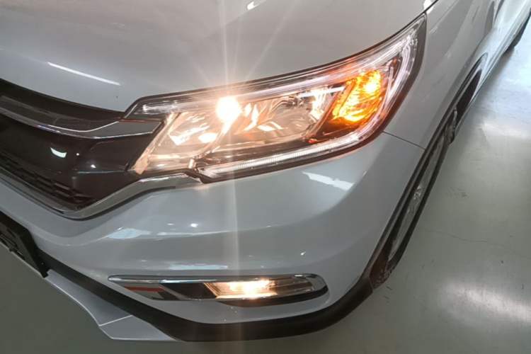 Used Honda CR-V 2016 2.0L two-wheel drive Urban Edition Left Front Headlight