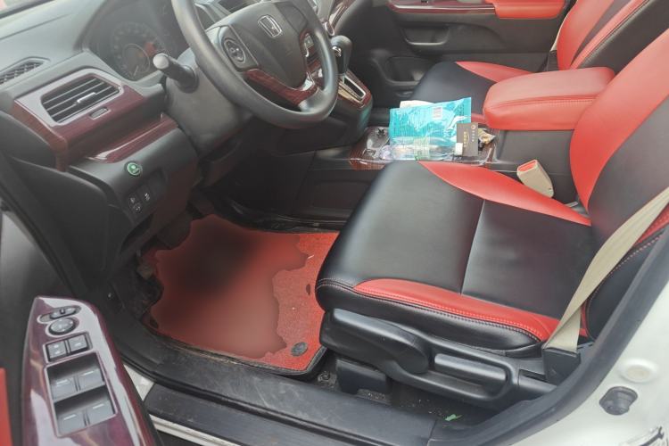Used Honda CR-V 2016 2.0L two-wheel drive Urban Edition Left Front Seat
