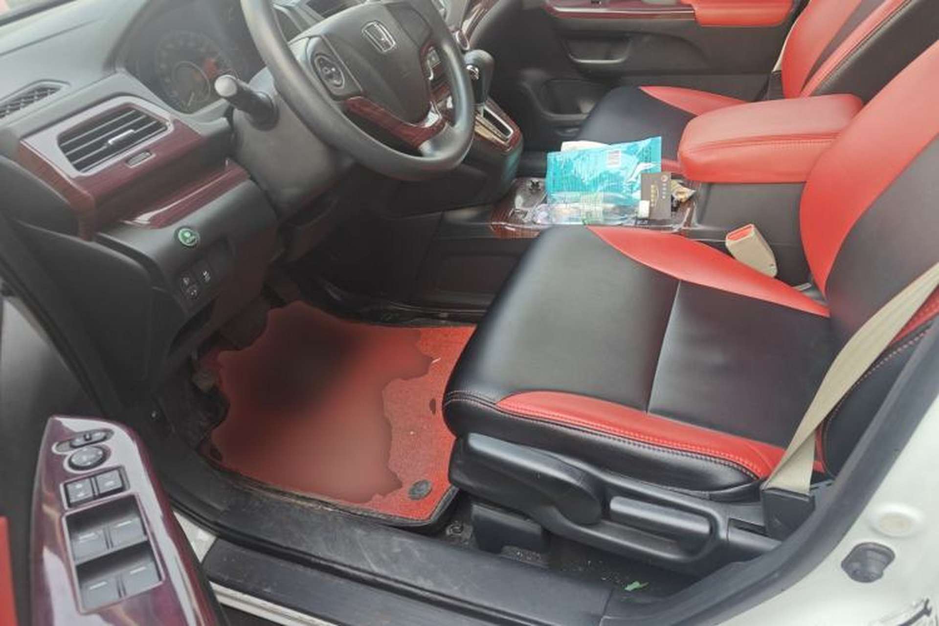 Used Honda CR-V 2016 2.0L two-wheel drive Urban Edition Left Front Seat