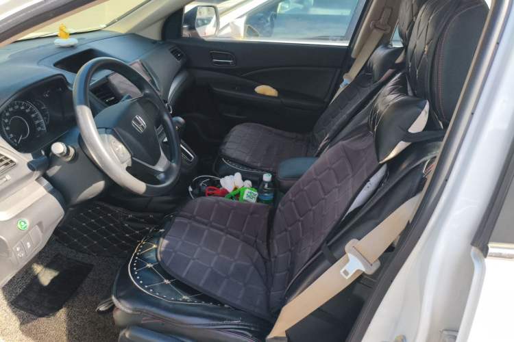 Used Honda CR-V 2016 2.0L two-wheel drive Urban Edition Left Front Seat