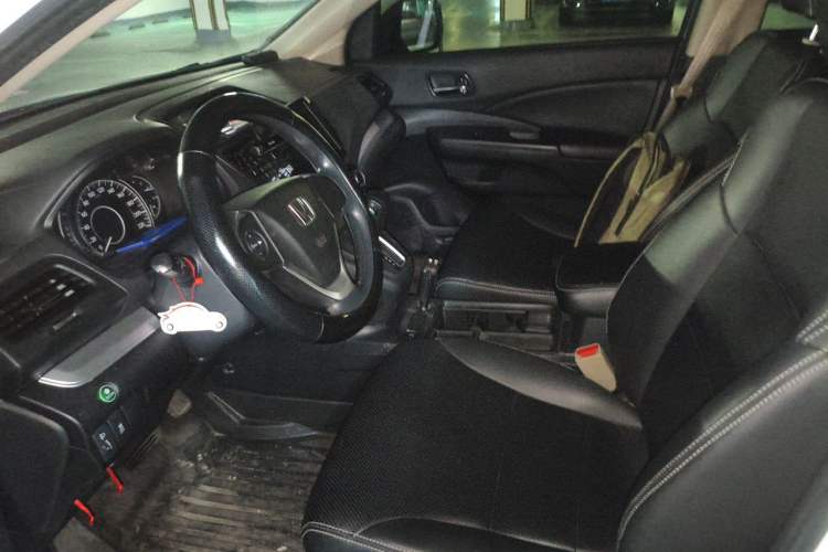 Used Honda CR-V 2016 2.0L Two-Wheel Drive Classic Edition Left Front Seat