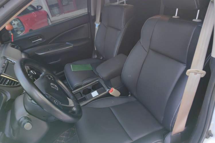 Used Honda CR-V 2016 2.0L two-wheel drive Urban Edition Left Front Seat