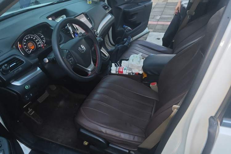 Used Honda CR-V 2016 2.0L two-wheel drive Urban Edition Left Front Seat