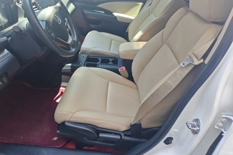 Used Honda CR-V 2016 2.0L Two-Wheel Drive Classic Edition Left Front Seat
