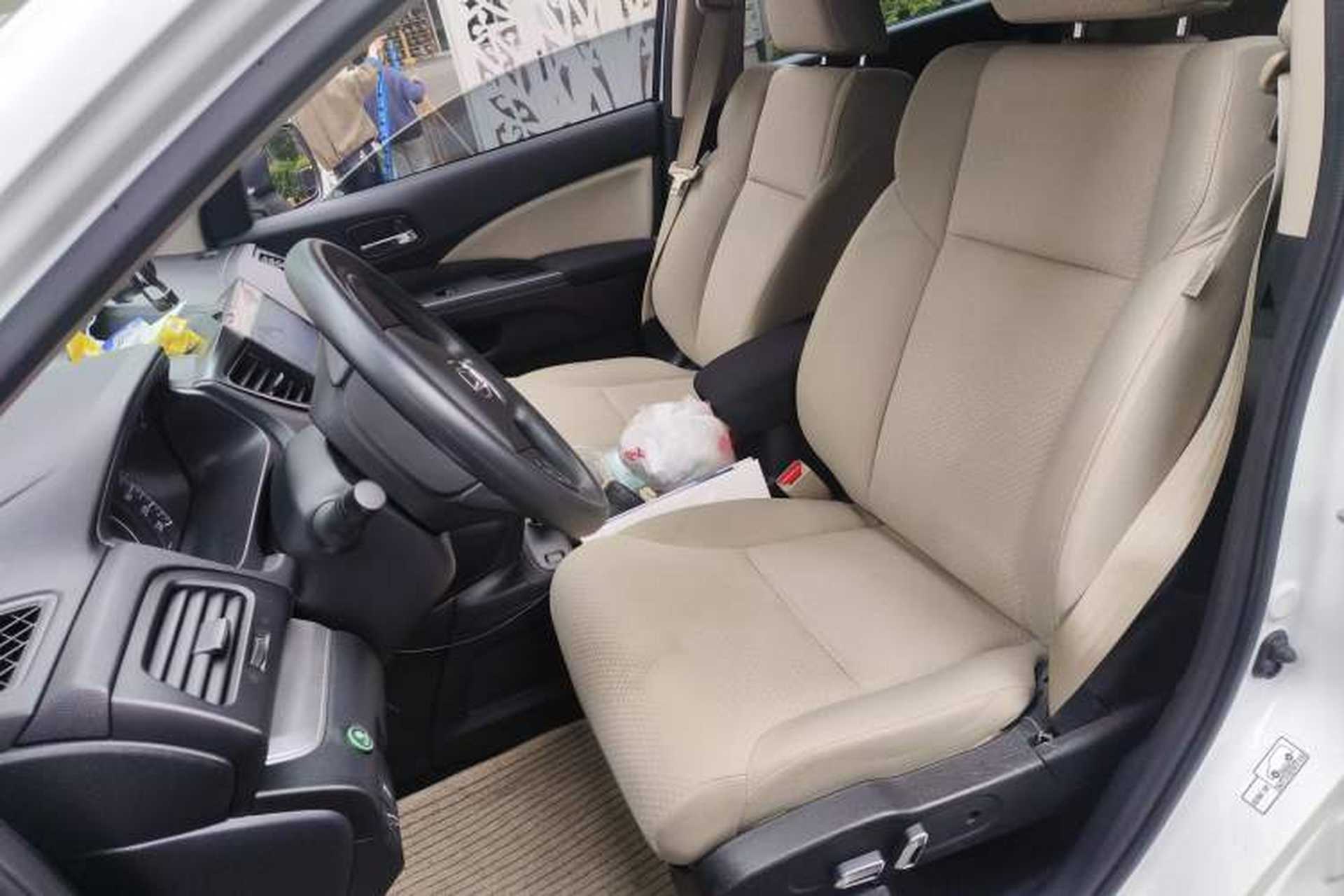 Used Honda CR-V 2016 2.0L Two-Wheel Drive Classic Edition Left Front Seat