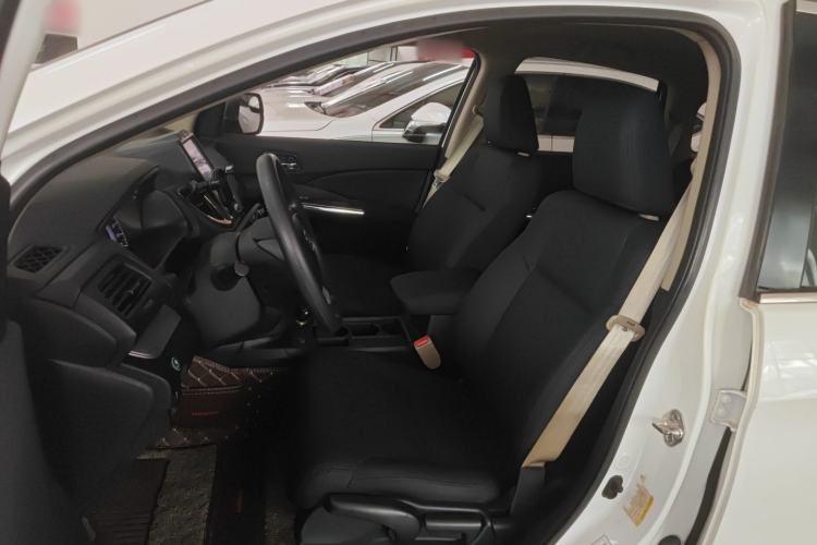 Used Honda CR-V 2016 2.0L Two-Wheel Drive Classic Edition Left Front Seat