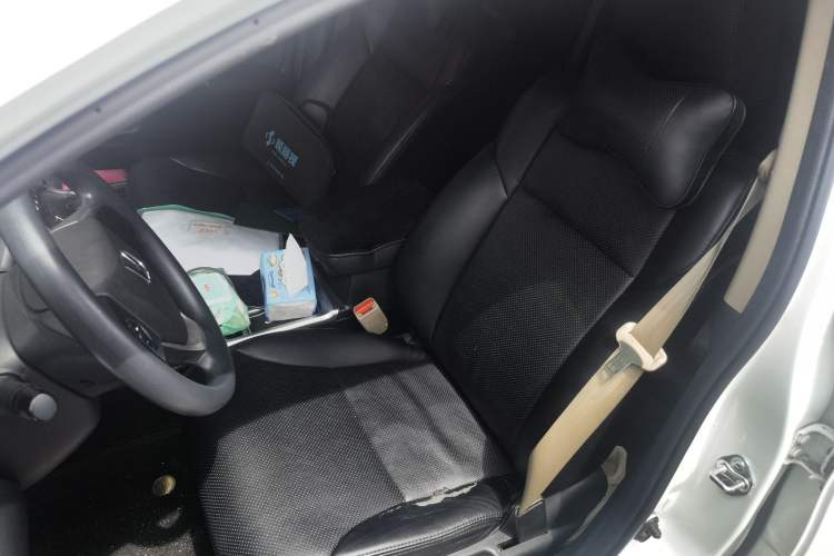 Used Honda CR-V 2016 2.0L two-wheel drive Urban Edition Left Front Seat