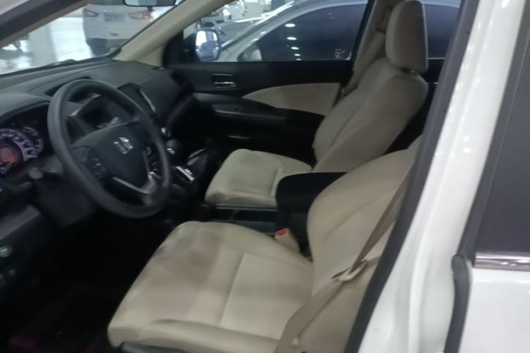 Used Honda CR-V 2016 2.0L Two-Wheel Drive Classic Edition Left Front Seat