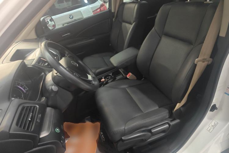 Used Honda CR-V 2016 2.0L two-wheel drive Urban Edition Left Front Seat