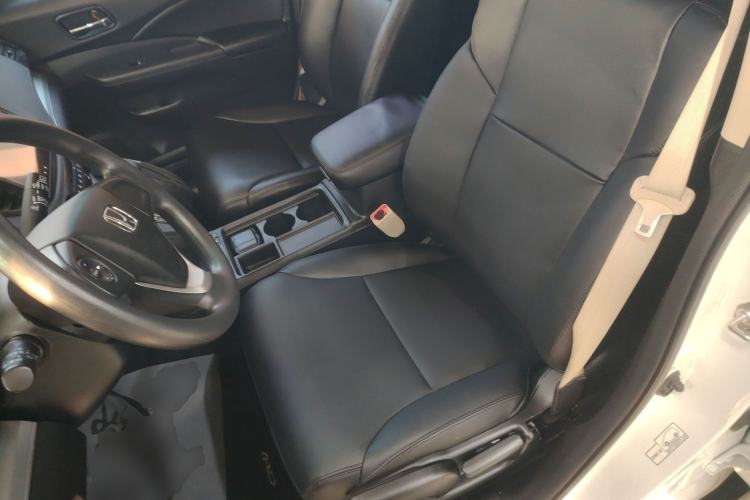 Used Honda CR-V 2016 2.0L two-wheel drive Urban Edition Left Front Seat