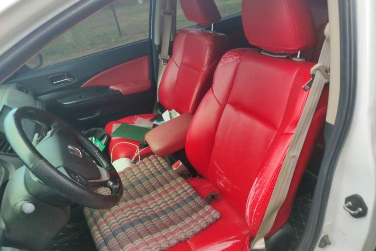 Used Honda CR-V 2016 2.0L Two-Wheel Drive Classic Edition Left Front Seat