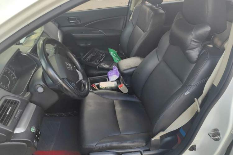 Used Honda CR-V 2016 2.0L two-wheel drive Urban Edition Left Front Seat