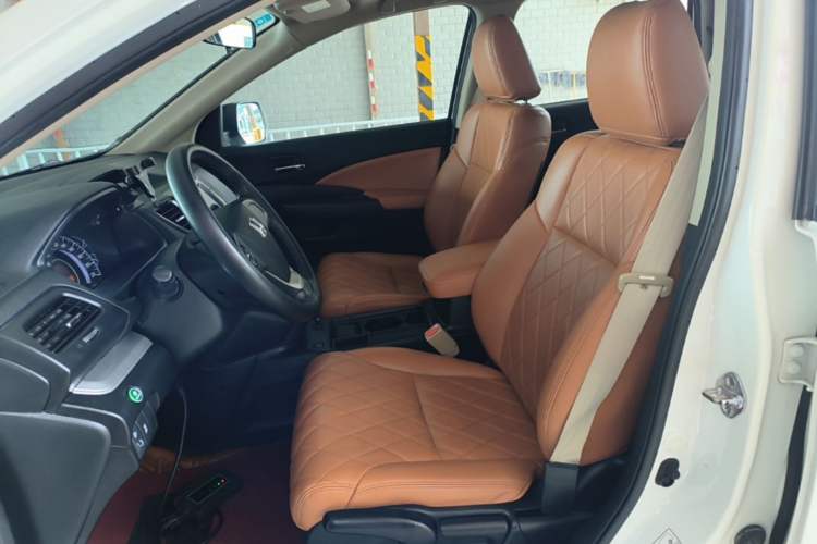 Used Honda CR-V 2016 2.0L two-wheel drive Urban Edition Left Front Seat