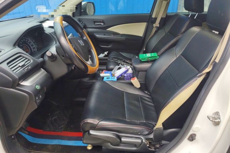 Used Honda CR-V 2016 2.0L two-wheel drive Urban Edition Left Front Seat