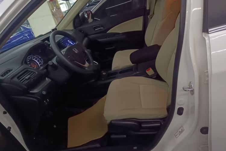 Used Honda CR-V 2016 2.0L two-wheel drive Urban Edition Left Front Seat